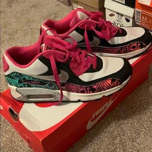 Air max 90 print. Size 7y
